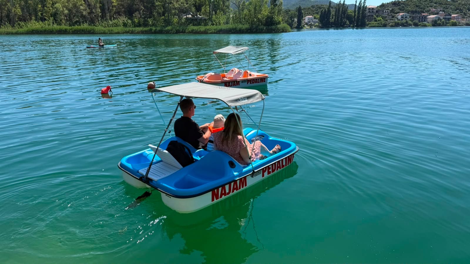 Pedalina Baćinska jezera / Pedal boat Bacina Lakes